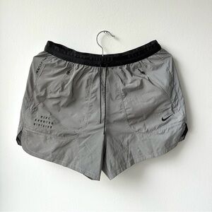 Nike Running Division Dri-FIT ADV Men’s Athletic Shorts Gray Black FZ1123-035